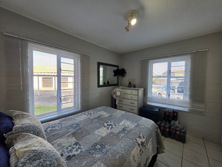 2 Bedroom Property for Sale in Aston Bay Eastern Cape